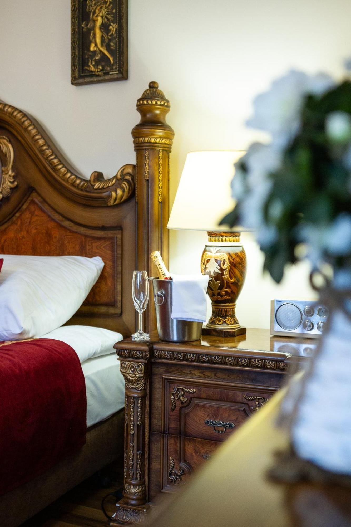 שצ'צ'אוונו-ז'דראוג' Hotel Maria Helena מראה חיצוני תמונה
