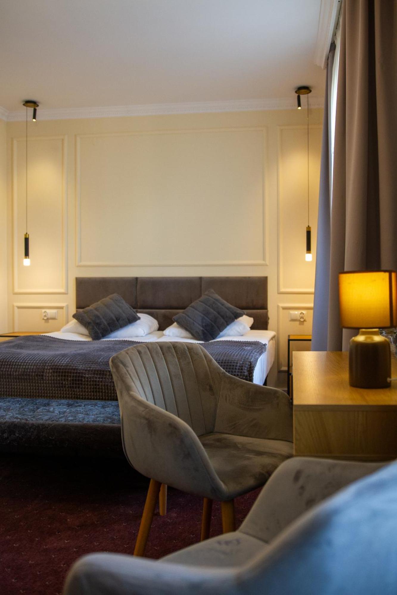 שצ'צ'אוונו-ז'דראוג' Hotel Maria Helena מראה חיצוני תמונה
